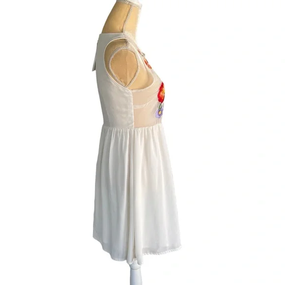 BAR III Women’s Sleeveless Floral Embroidered Mesh Bodice Dress Size: S - Picture 4 of 10
